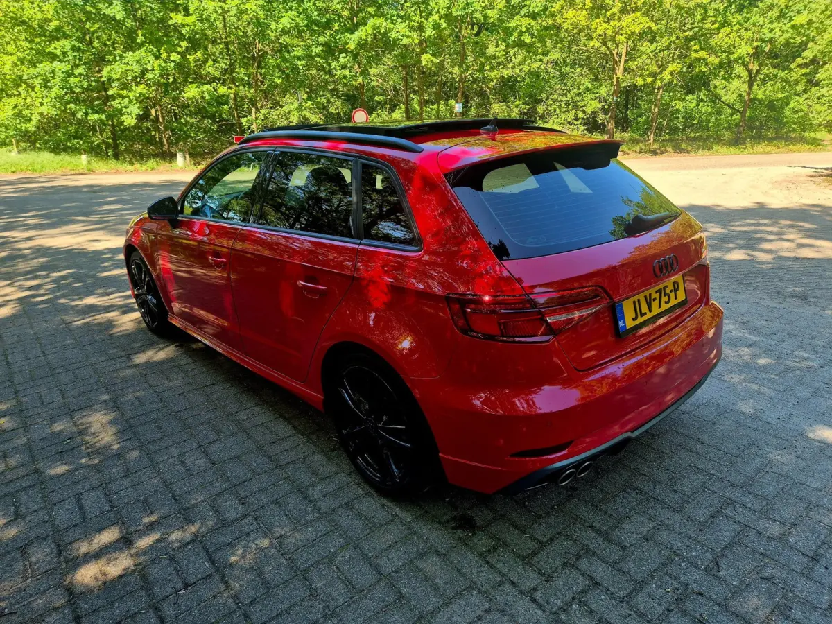 35 TFSI S Line black line . Panoramadak . Matrix .