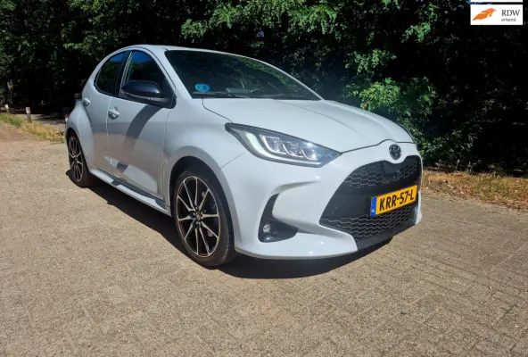 1.5 Hybrid Sport . navigatie . Camera