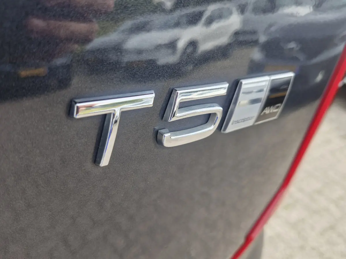 T5 AWD Inscription | Luxury-Line (achteruitrijcamera, elektrisch glazen panorama-dak, head-up display) Massage en Business Pack Connect (apple carplay/android auto, navigatiesysteem full map