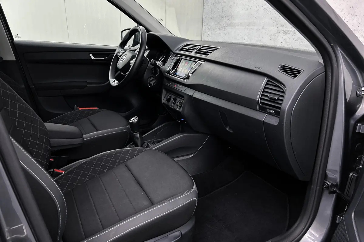 1.0 TSI Ambition | Navigatie | Apple Carplay | Cruise control