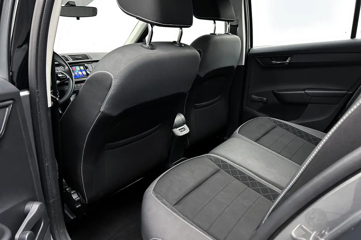 1.0 TSI Ambition | Navigatie | Apple Carplay | Cruise control