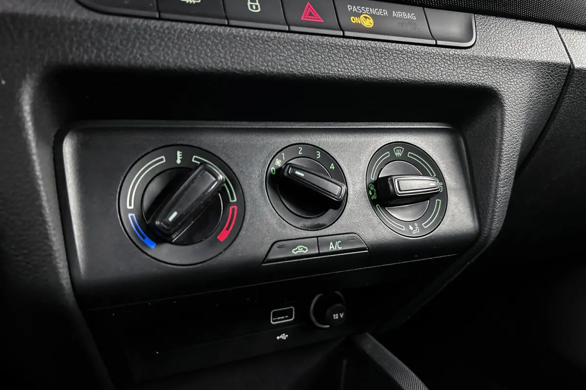 1.0 TSI Ambition | Navigatie | Apple Carplay | Cruise control
