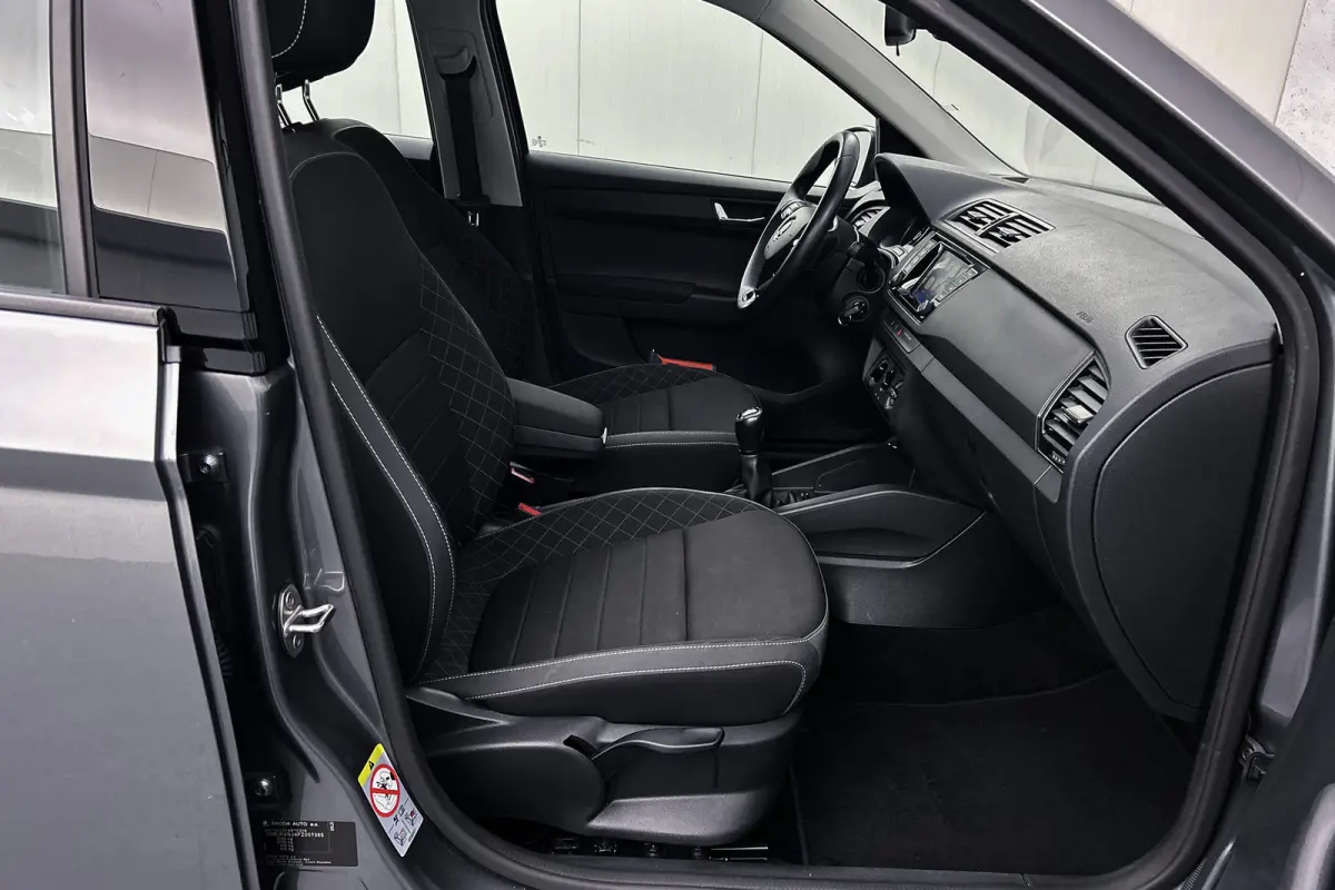 1.0 TSI Ambition | Navigatie | Apple Carplay | Cruise control
