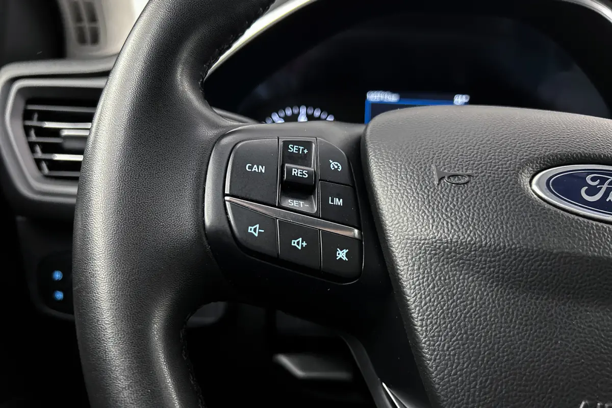 1.0 EcoBoost Hybrid Titanium | LED koplampen | Apple Carplay
