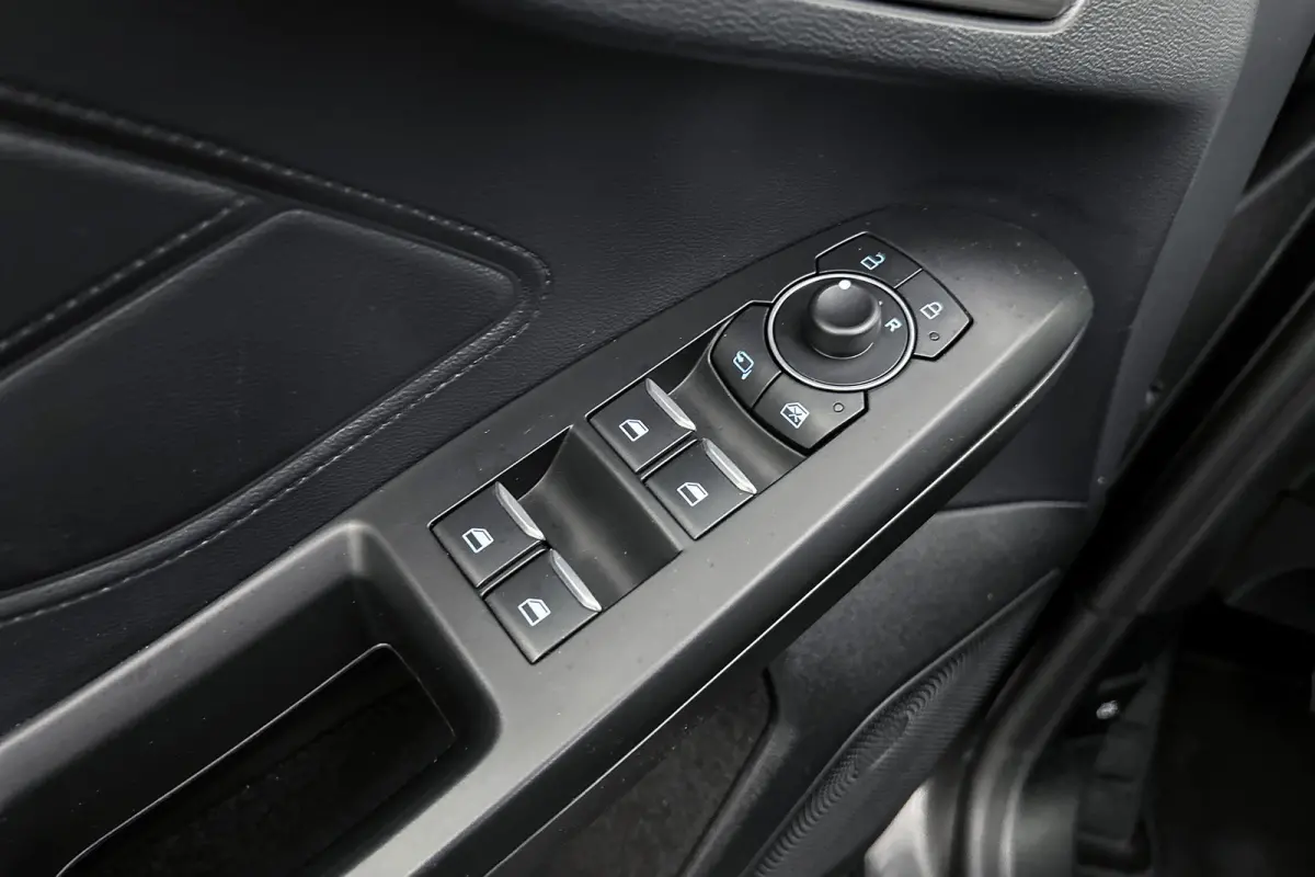 1.0 EcoBoost Hybrid Titanium | LED koplampen | Apple Carplay