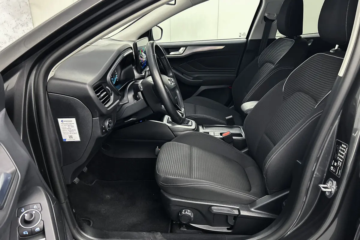 1.0 EcoBoost Hybrid Titanium | LED koplampen | Apple Carplay