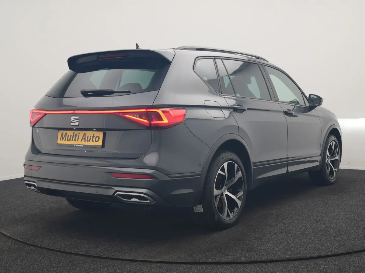 1.4 TSI e-Hybrid FR Business Intense PHEV 245pk Dealer O.H. | Trekhaak Af Fabriek | Panodak | Adaptive Cruise | 360 Camera | Sportstoelen Memory & Verwarmd | Keyless | Blis | Stuur Verwarmd 
