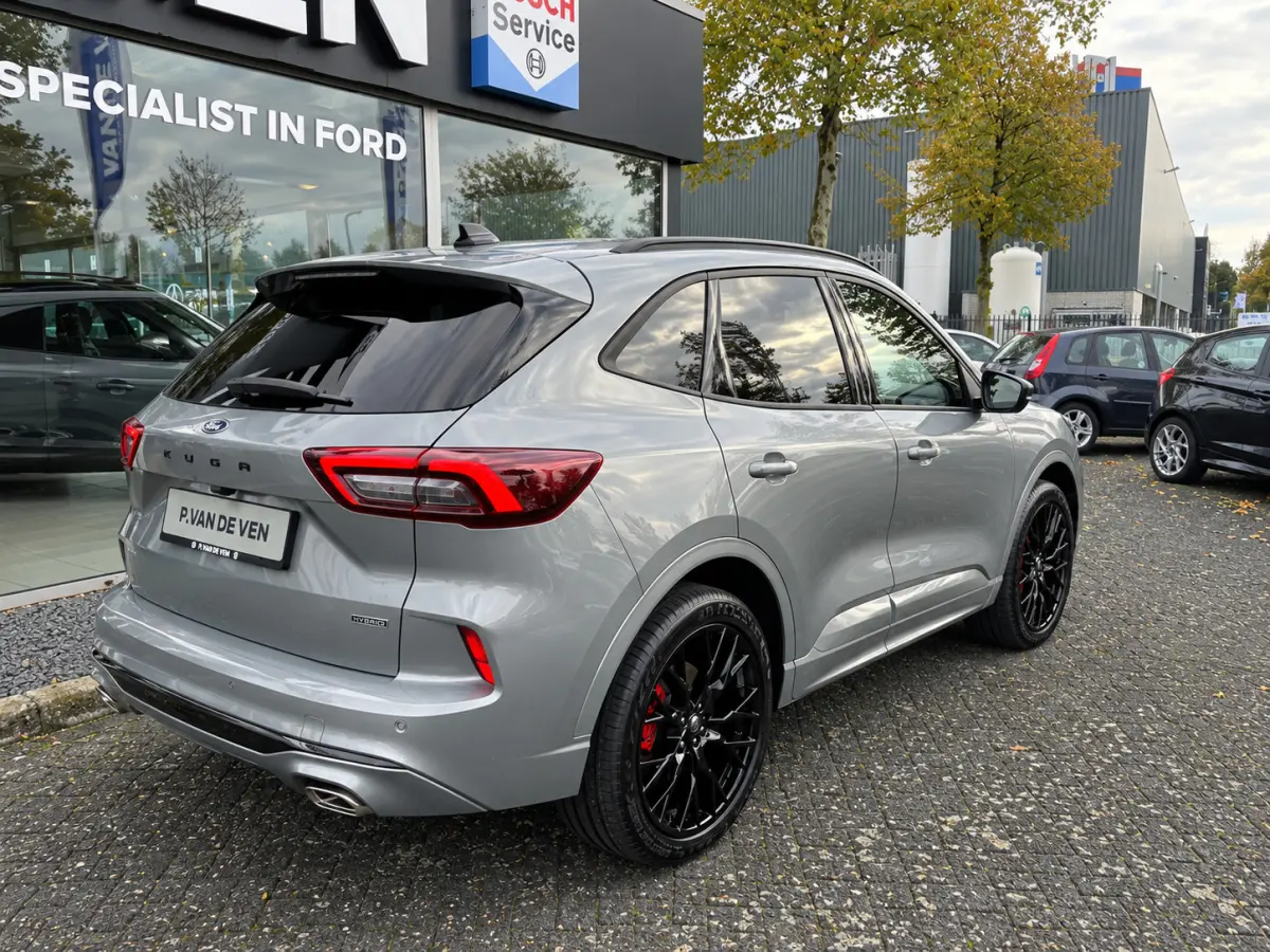 2.5 PHEV ST-Line X Black Package 243pk e-CVT Automaat | Full Options | Black Package | E-Trekhaak | Coast-to-Coast Matrix LED |
