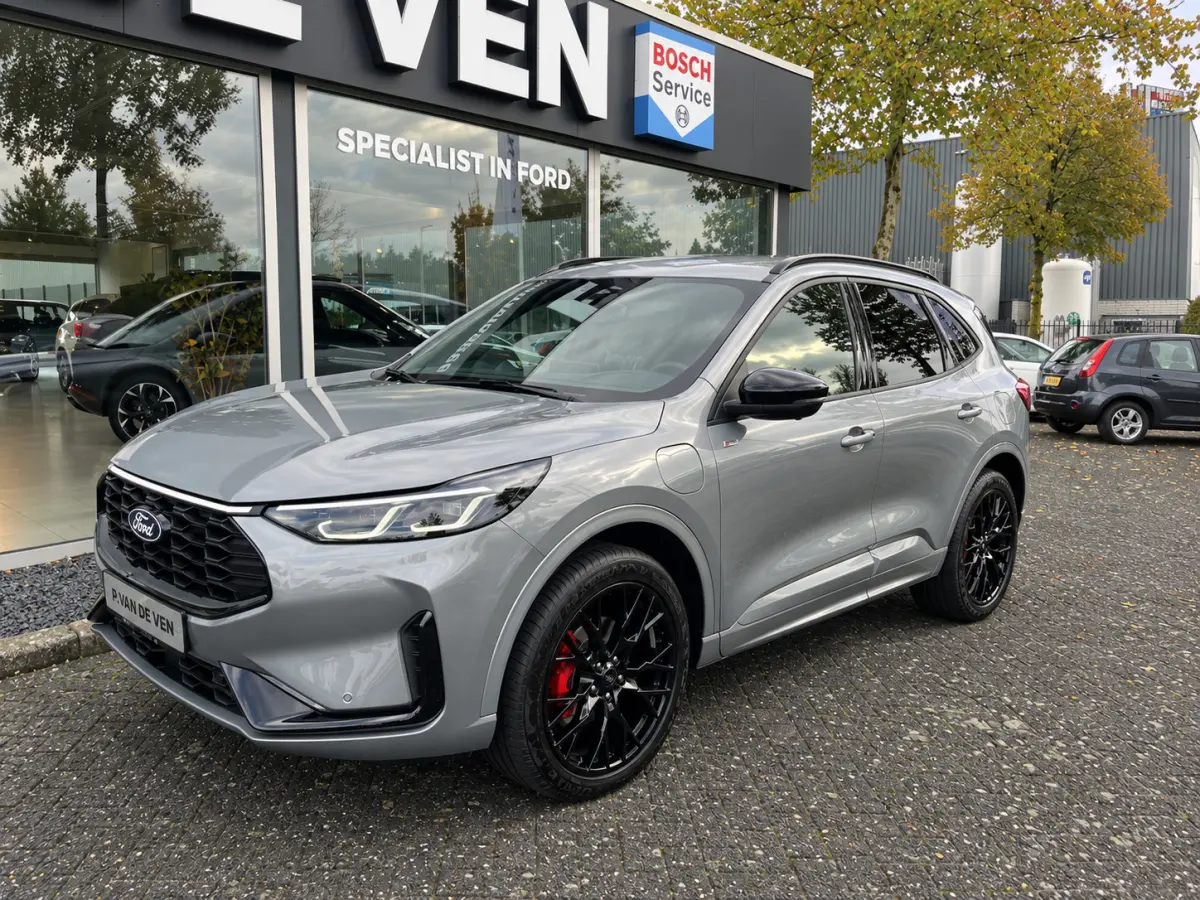 2.5 PHEV ST-Line X Black Package 243pk e-CVT Automaat | Full Options | Black Package | E-Trekhaak | Coast-to-Coast Matrix LED |