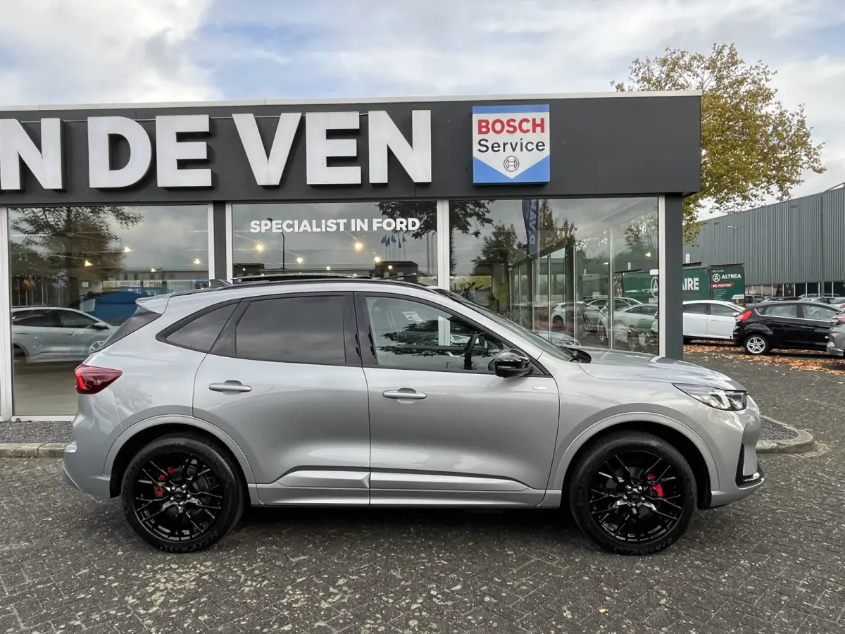 2.5 PHEV ST-Line X Black Package 243pk e-CVT Automaat | Full Options | Black Package | E-Trekhaak | Coast-to-Coast Matrix LED |