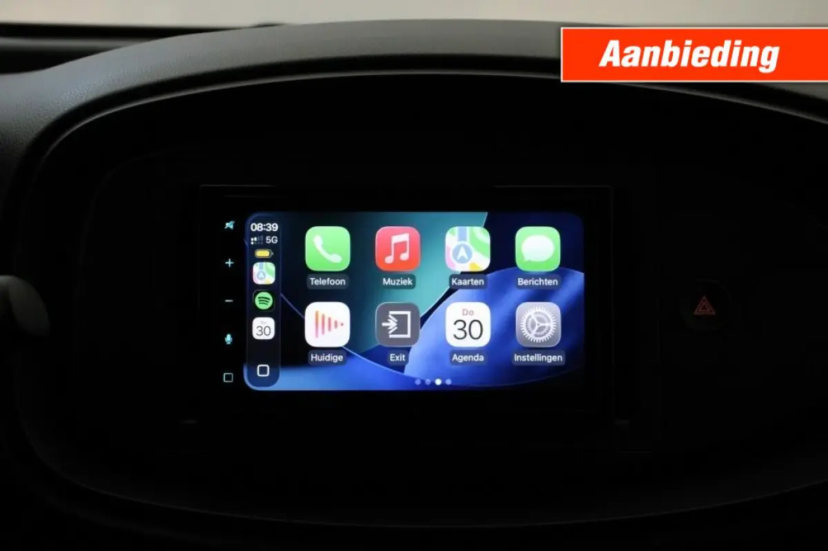 1.0 VVT-i Silence - Adaptive Cruise, Airco