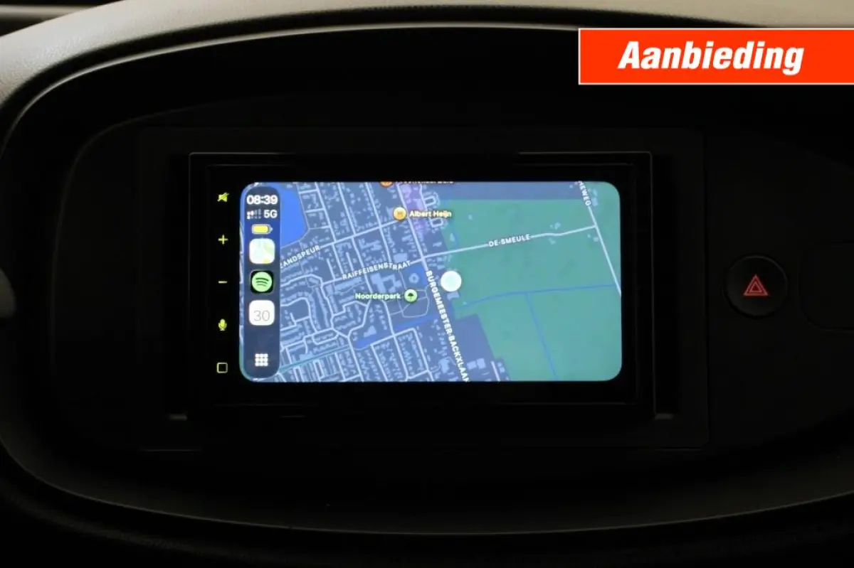 1.0 VVT-i Silence - Adaptive Cruise, Airco