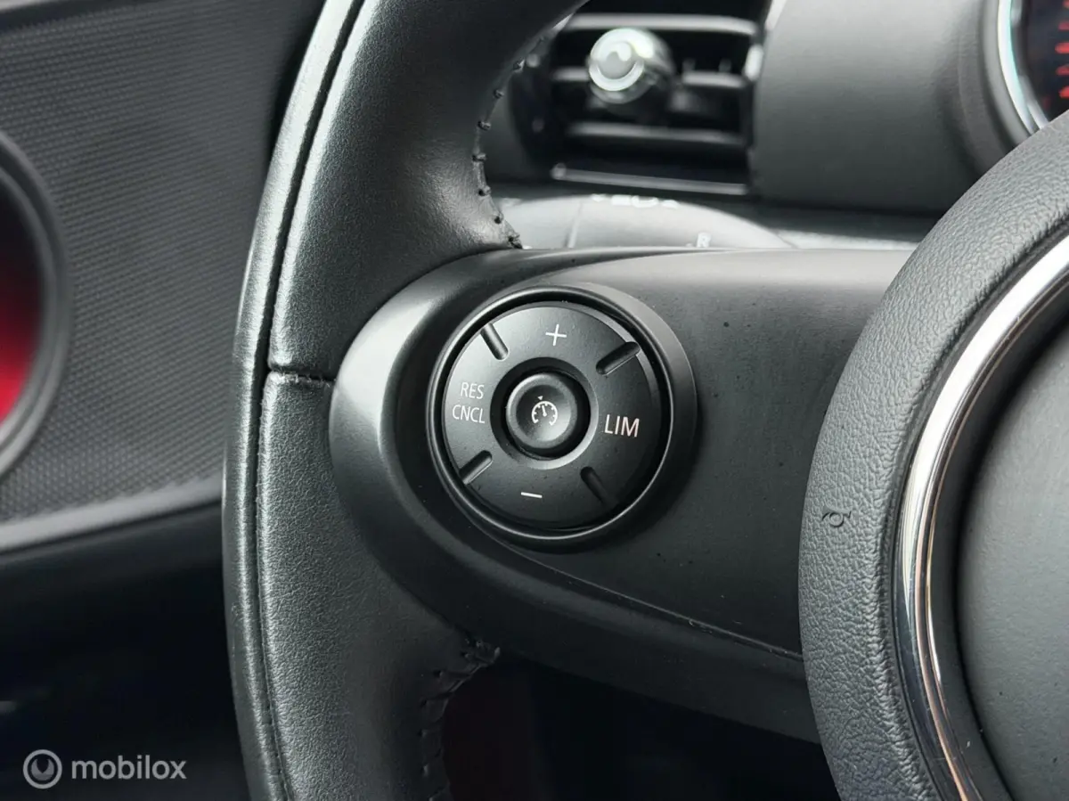 1.5 One Chili / Automaat / LED / Navi