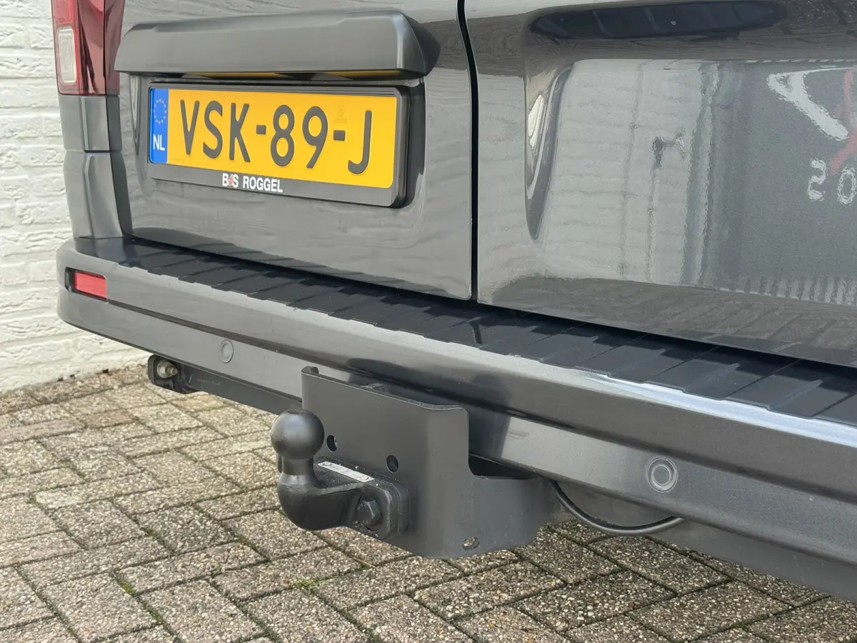 2.0 dCi 170 T29 L2H1 DC Luxe Trekhaak Camera Led Verwarmde stoelen CarPlay