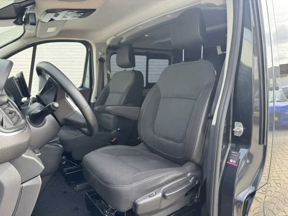 2.0 dCi 170 T29 L2H1 DC Luxe Trekhaak Camera Led Verwarmde stoelen CarPlay