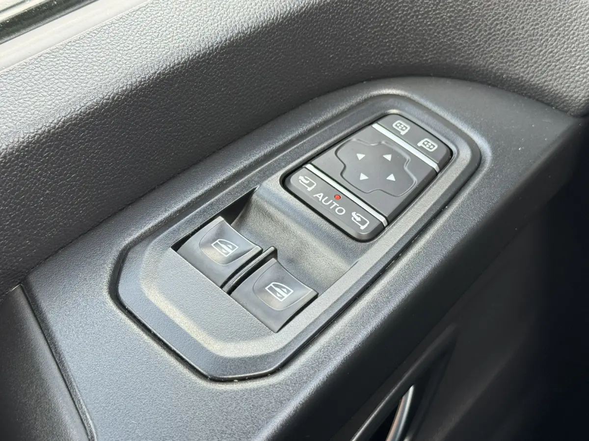 2.0 dCi 170 T29 L2H1 DC Luxe Trekhaak Camera Led Verwarmde stoelen CarPlay