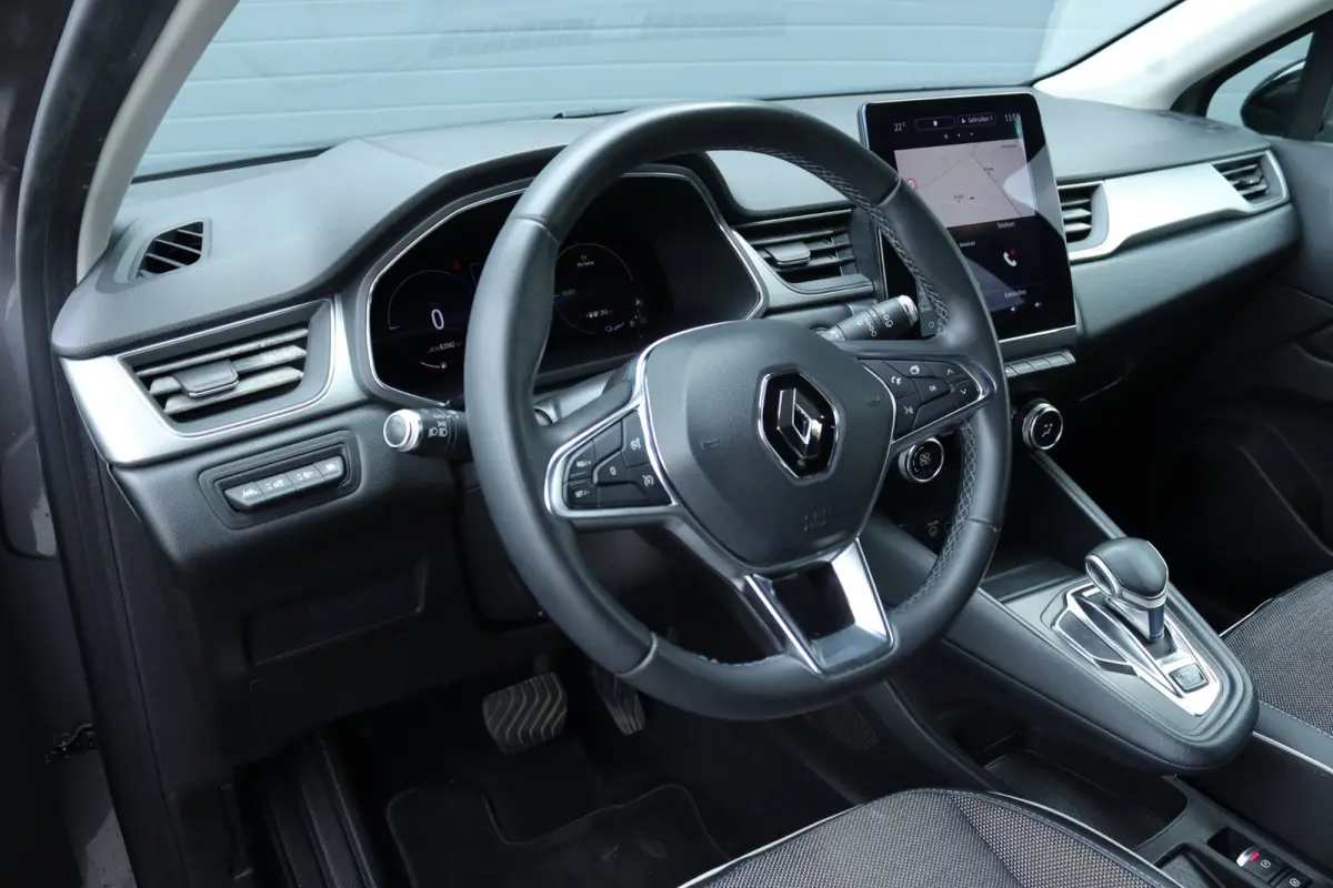 1.6 E-Tech Plug-in Hybrid / Carplay / Camera