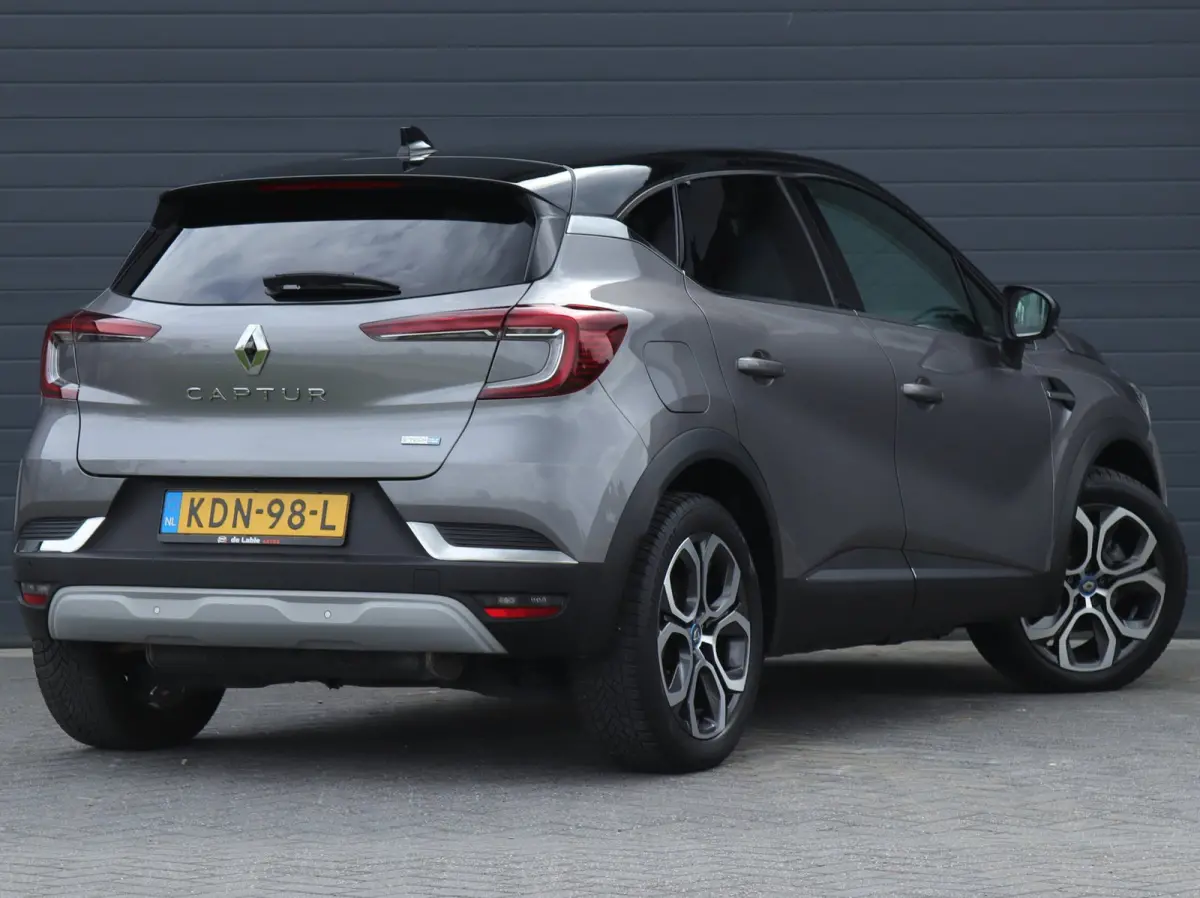 1.6 E-Tech Plug-in Hybrid / Carplay / Camera