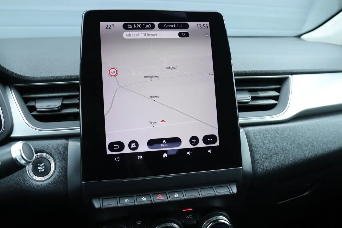 1.6 E-Tech Plug-in Hybrid / Carplay / Camera