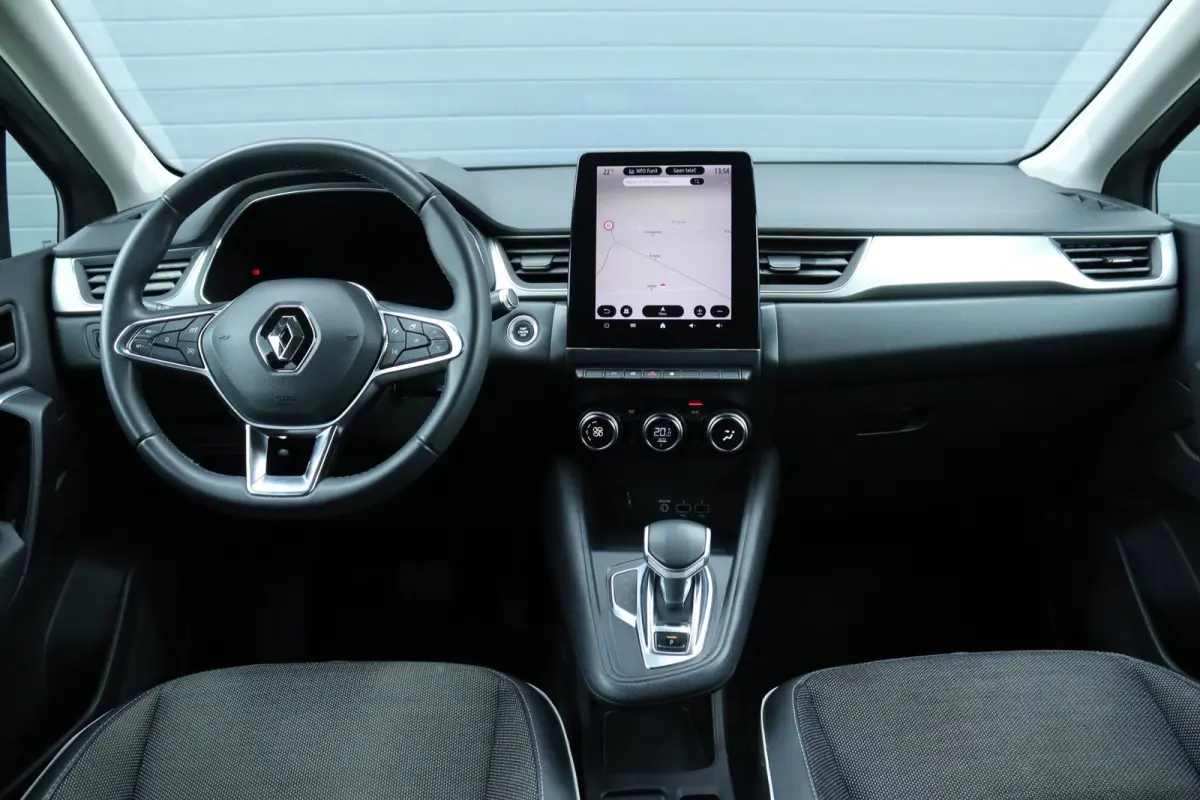 1.6 E-Tech Plug-in Hybrid / Carplay / Camera