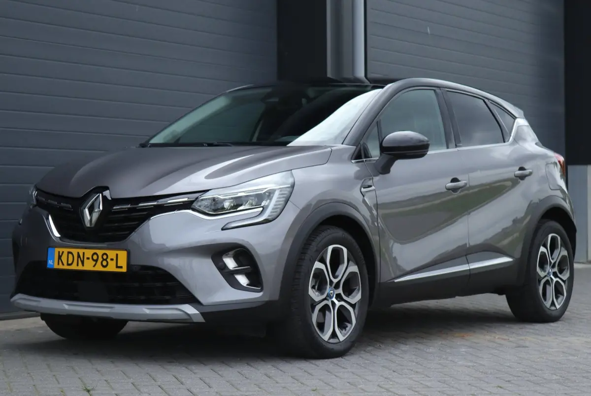1.6 E-Tech Plug-in Hybrid / Carplay / Camera