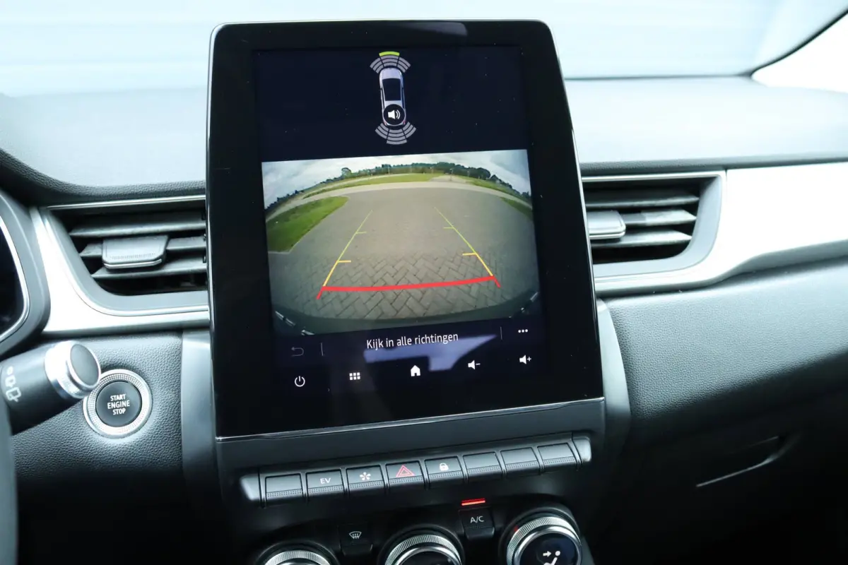 1.6 E-Tech Plug-in Hybrid / Carplay / Camera