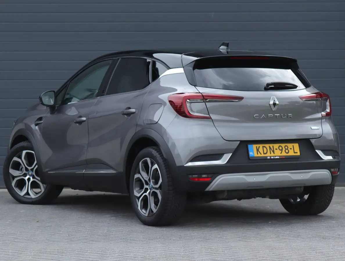 1.6 E-Tech Plug-in Hybrid / Carplay / Camera