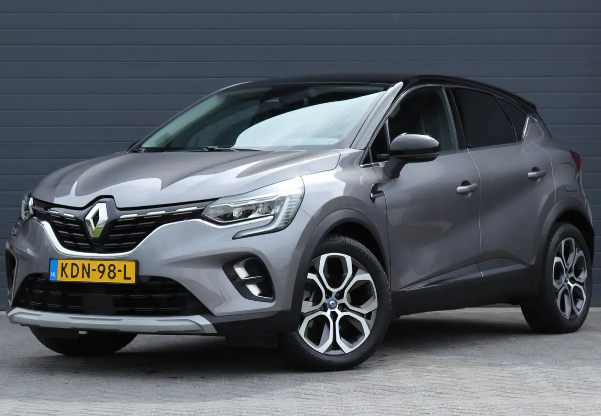 1.6 E-Tech Plug-in Hybrid / Carplay / Camera