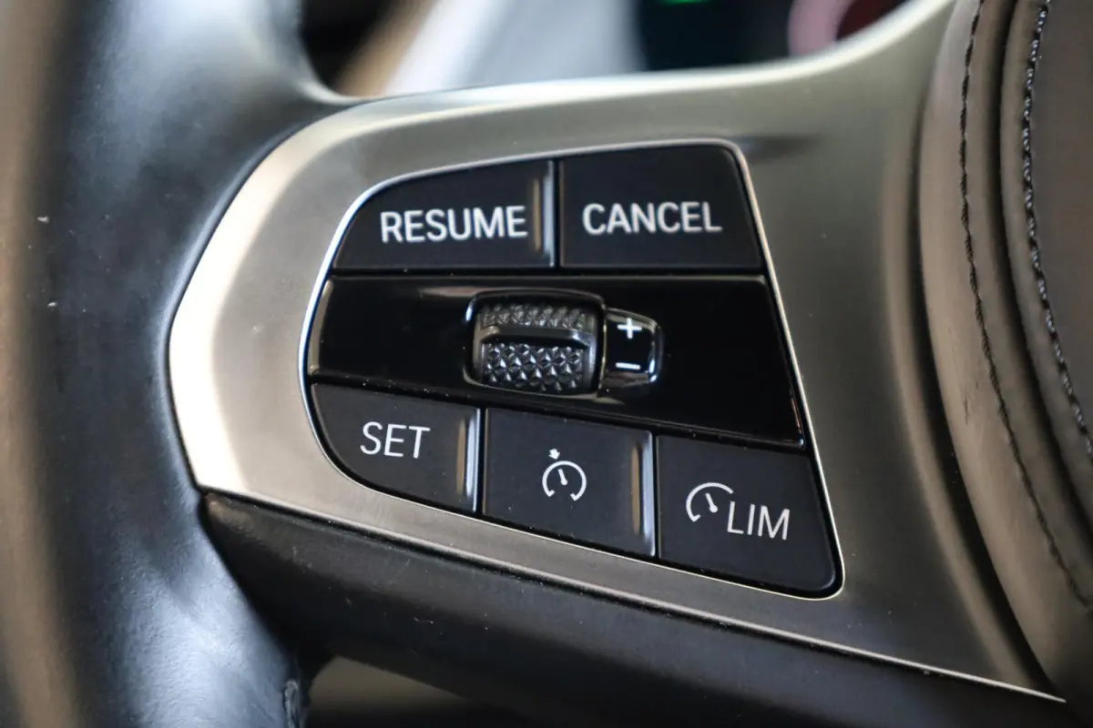 118i Executive | M Sport | Live Cockpit Professional | Stoelverwarming | Apple Carplay/Android Auto