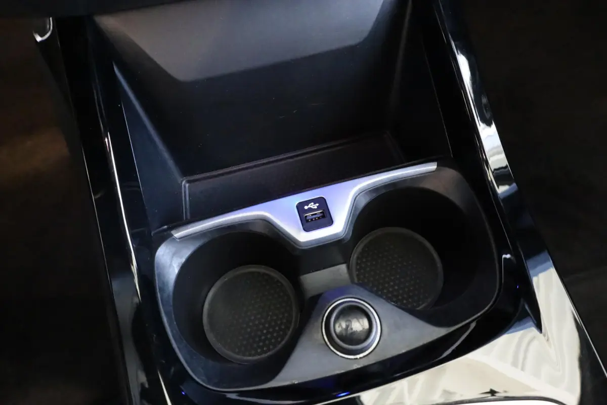 118i Executive | M Sport | Live Cockpit Professional | Stoelverwarming | Apple Carplay/Android Auto