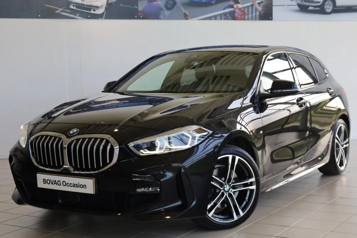 118i Executive | M Sport | Live Cockpit Professional | Stoelverwarming | Apple Carplay/Android Auto