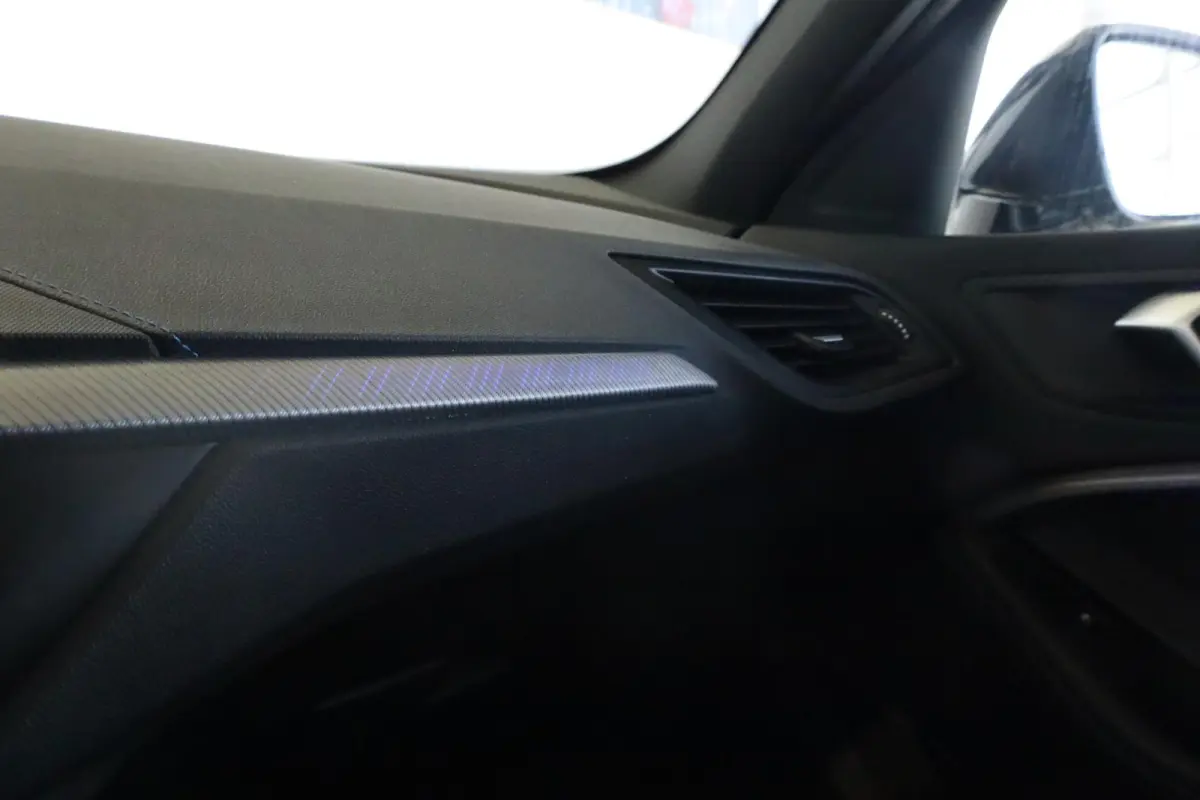 118i Executive | M Sport | Live Cockpit Professional | Stoelverwarming | Apple Carplay/Android Auto