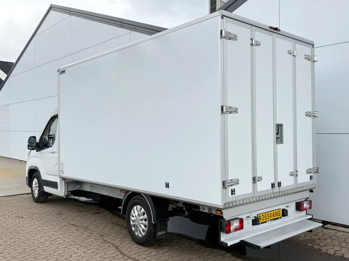 65kWh 204PK Elektrisch! 171km WLTP Elektrische Bakwagen Achterdeuren Airco ACC Carplay Camera Parkeersensoren Voor Meubelbak Koffer