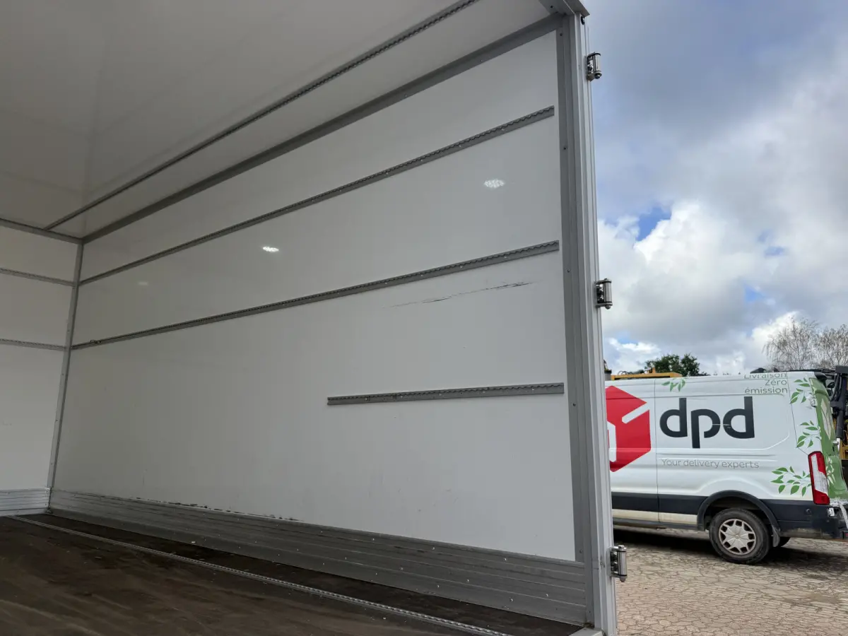 65kWh 204PK Elektrisch! 171km WLTP Elektrische Bakwagen Achterdeuren Airco ACC Carplay Camera Parkeersensoren Voor Meubelbak Koffer