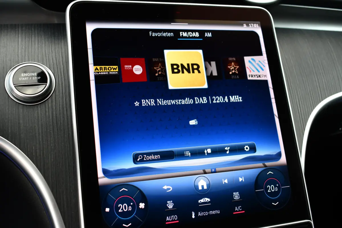 300 e AMG Line Distronic Night Leder laser-LED