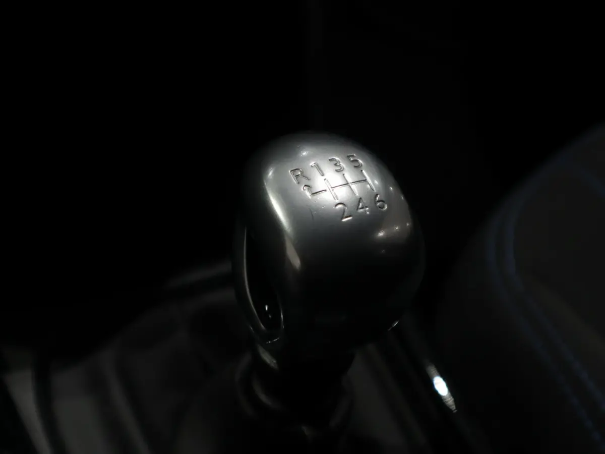 Signature - NAVIGATIE - AIRCO - PARKEERSENSOREN