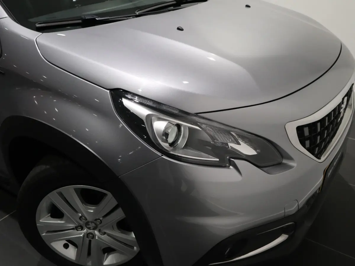 Signature - NAVIGATIE - AIRCO - PARKEERSENSOREN