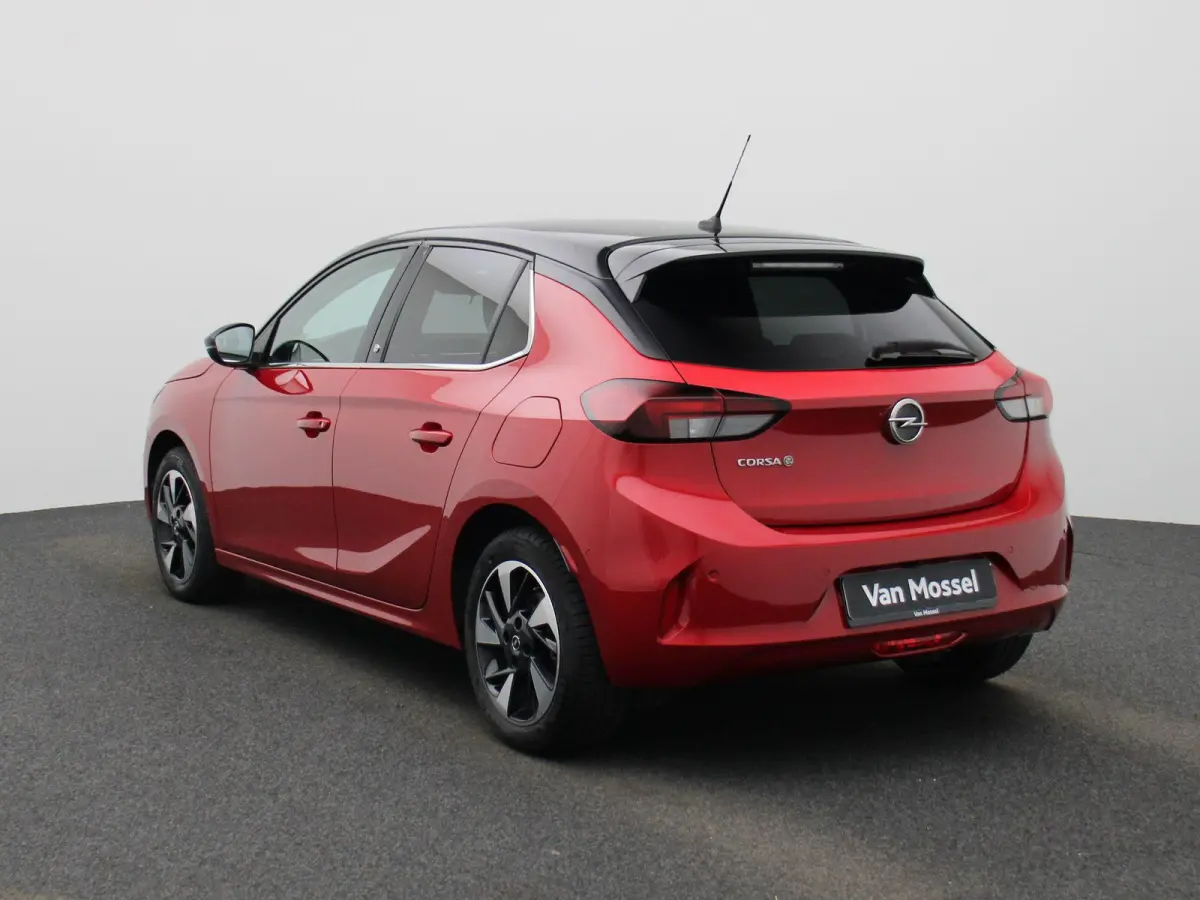 Corsa-e Auto e-Elegance | 31.000km | 99% SOH | 3 Fase | Navigatie |