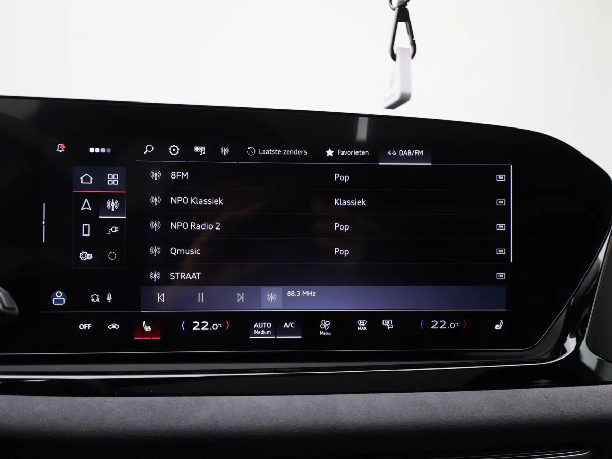 2.0 e-hybrid quattro S edition 299 PK | Luchtvering | Panoramadak | Bang & Olufsen |  Bijrijdersscherm | Stuurverwarming | Trekhaak |