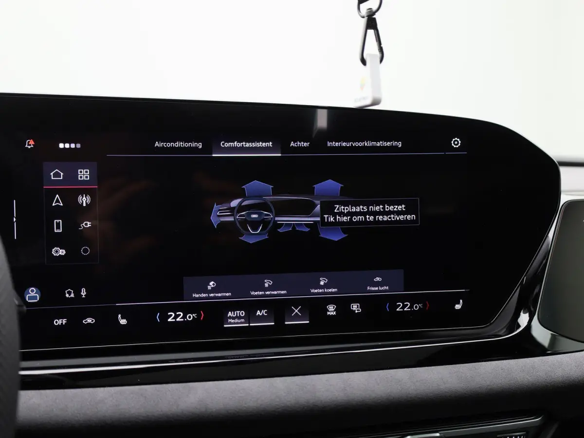 2.0 e-hybrid quattro S edition 299 PK | Luchtvering | Panoramadak | Bang & Olufsen |  Bijrijdersscherm | Stuurverwarming | Trekhaak |