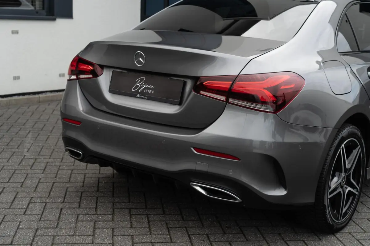 250 e AMG NIGHT PANO / AMBI LED / CARPLAY