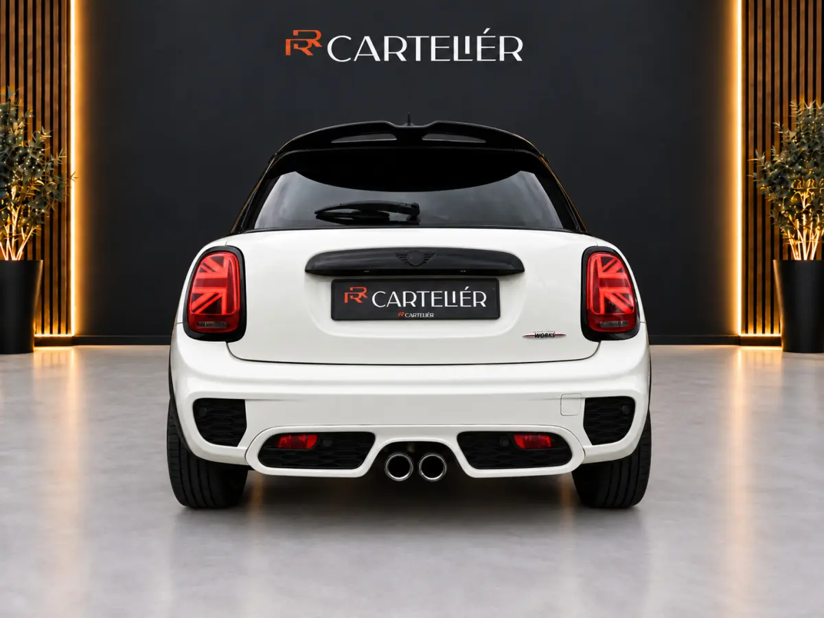 John Works 2.0 Cooper S John Cooper Works 211PK | Pano | Carplay | JCW Kit | PDC | Carplay | Stoelverwarming | Leder | Cruise | Schakelpaddles | Pepper White