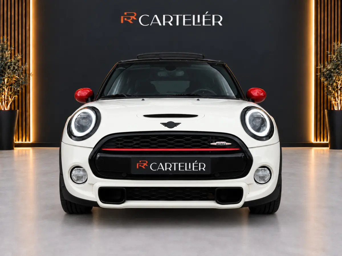 John Works 2.0 Cooper S John Cooper Works 211PK | Pano | Carplay | JCW Kit | PDC | Carplay | Stoelverwarming | Leder | Cruise | Schakelpaddles | Pepper White