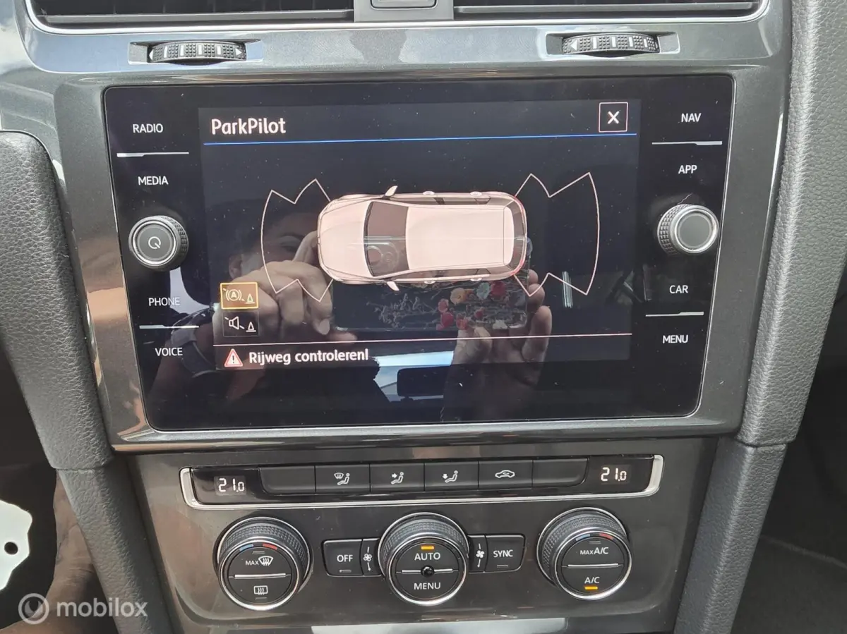 1.0 TSI carplay/clima/navi