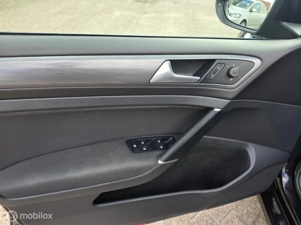 1.0 TSI carplay/clima/navi