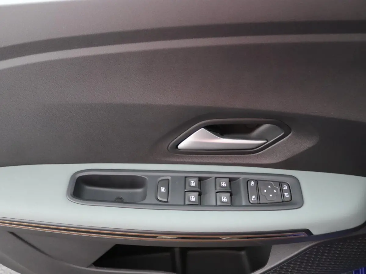 TCe 110 Stepway limited edition | 360 Camera | Navigatie | Climate Control |
