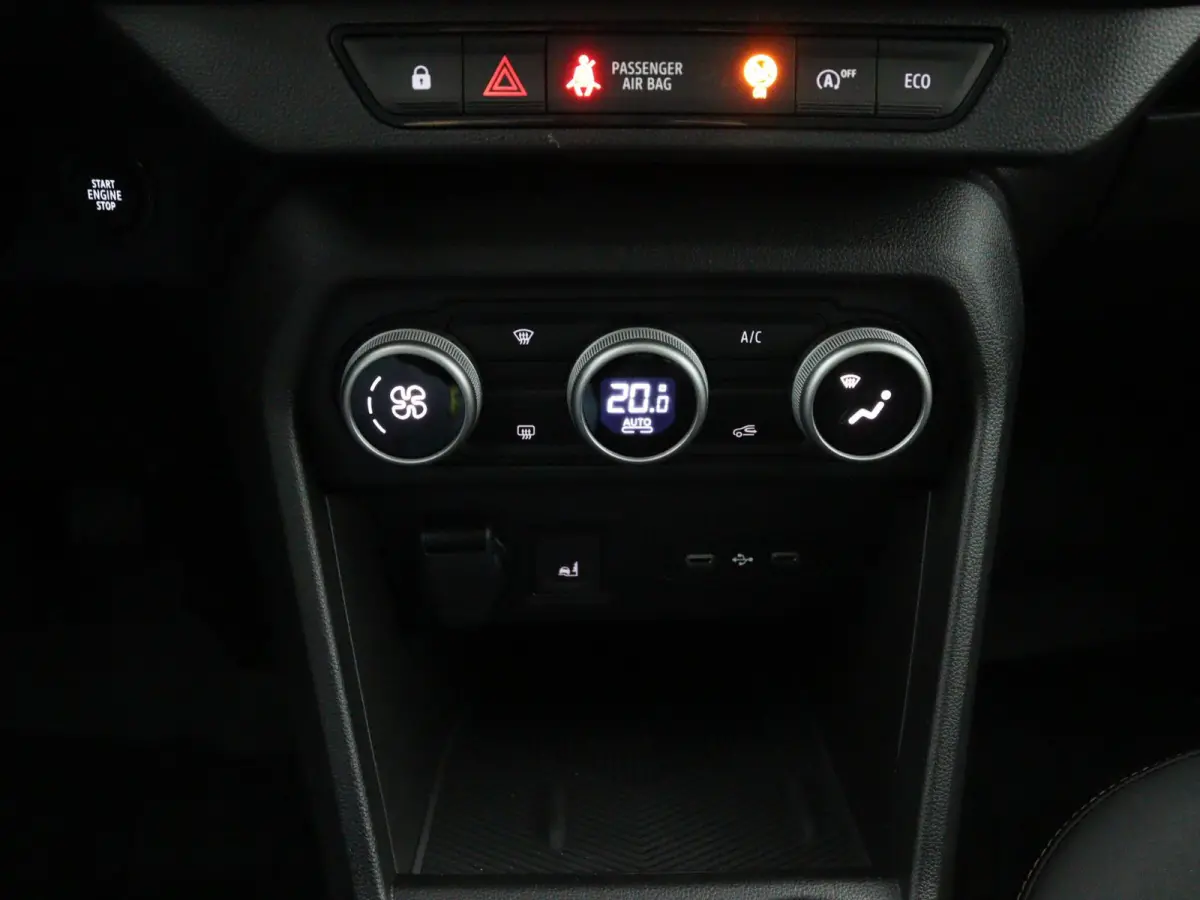 TCe 110 limited edition | Parkeercamera | Navigatie |