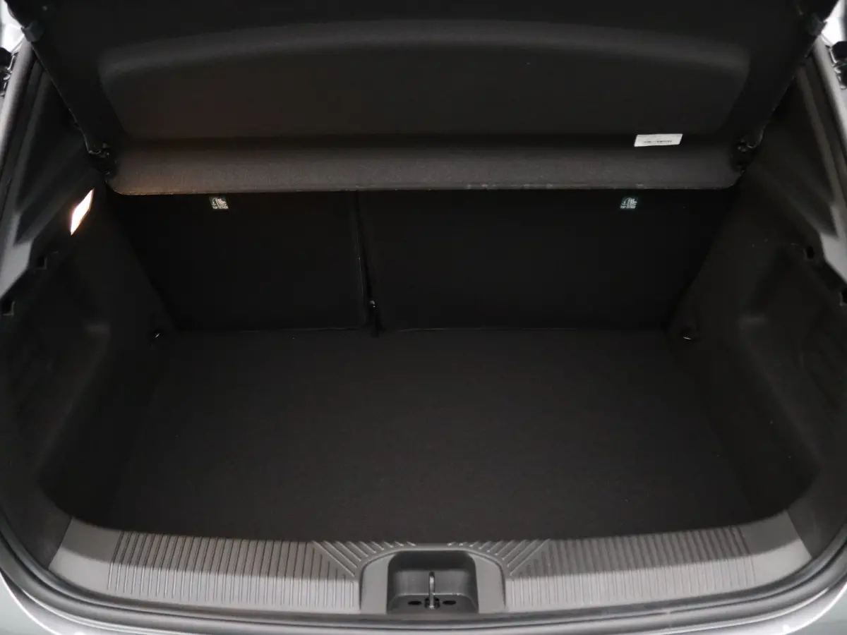 1.8 Hybrid 160 techno 360° Camera | Adapt. Cruise | Parkeersens. v+a | 18" velgen