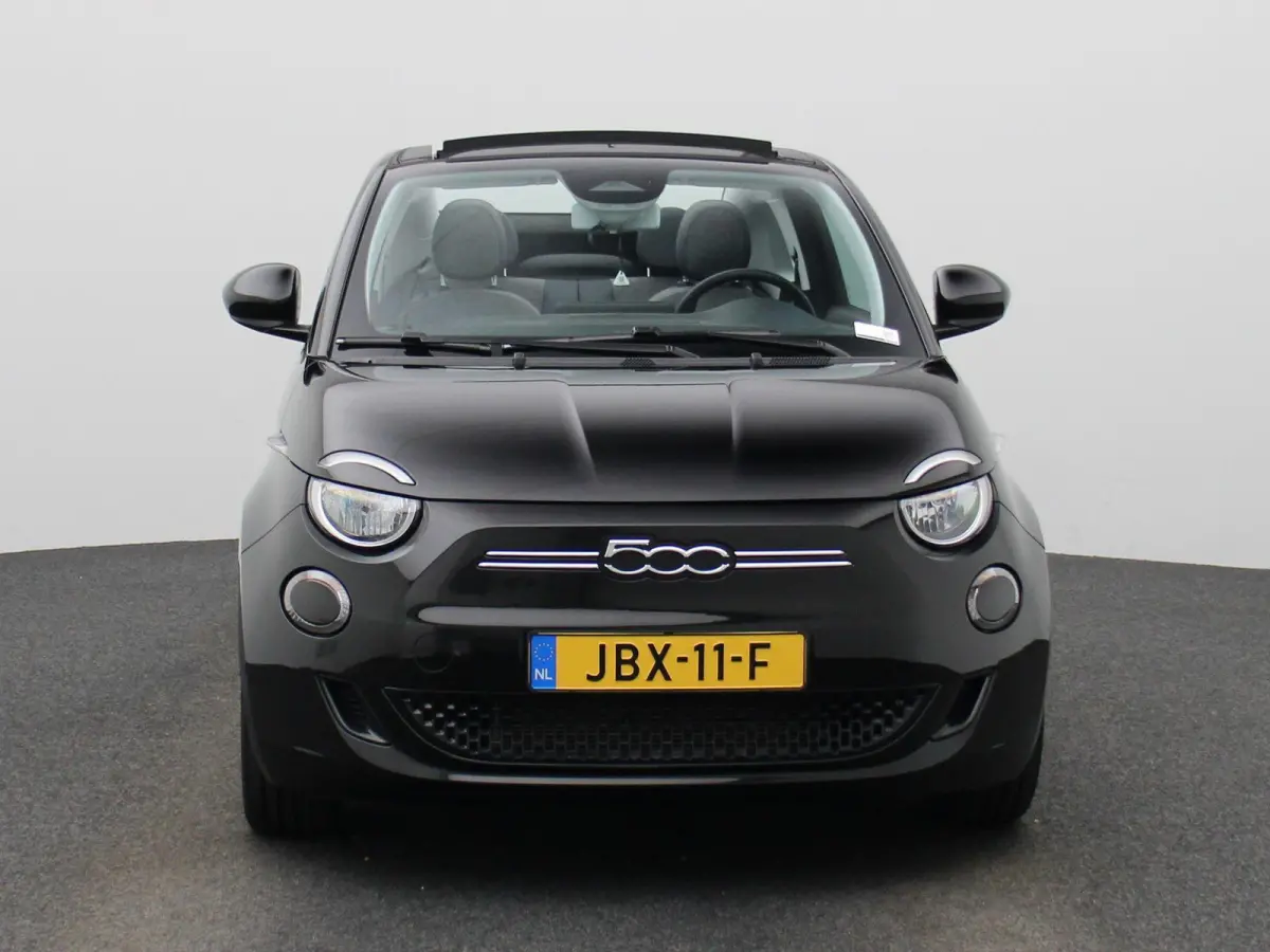 Icon 42 kWh | Apple Carplay / Android Auto | Keyless | Virtual Cockpit |