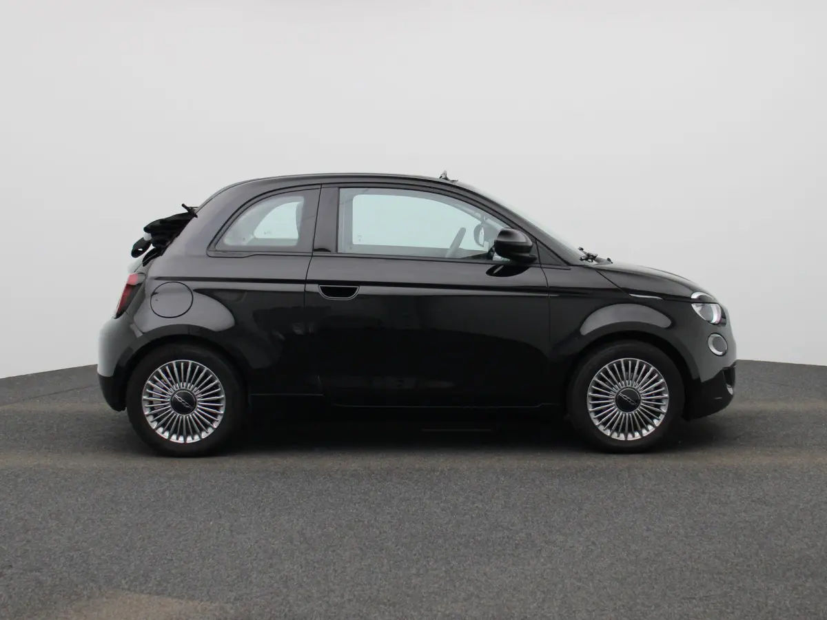 Icon 42 kWh | Apple Carplay / Android Auto | Keyless | Virtual Cockpit |